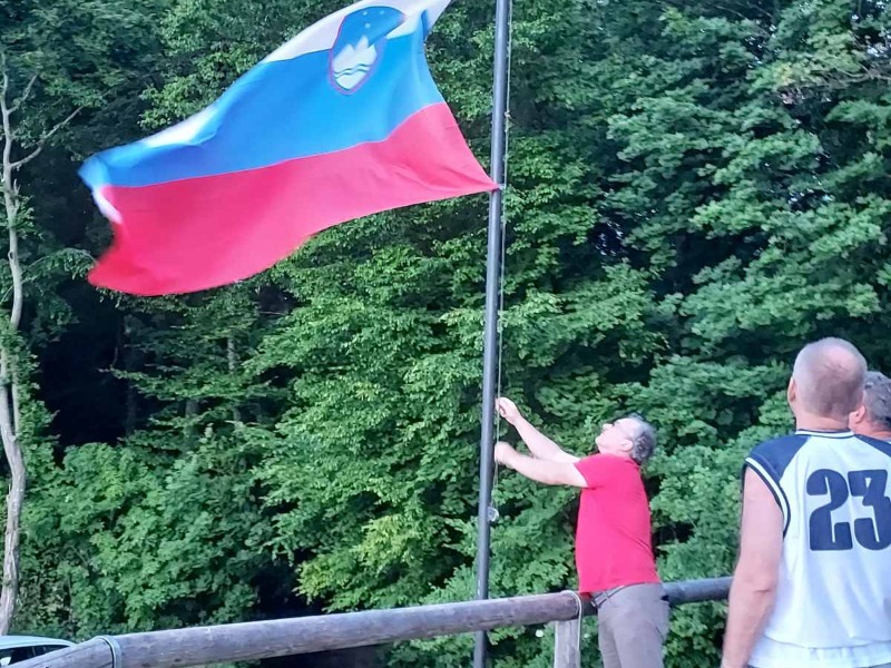 Slovenska zastava ponovno na Svetem Vidu